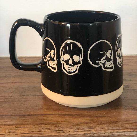 Perfectly Wicked Stoneware Skull 💀Motif Coffee Mug - Picture 3 of 4